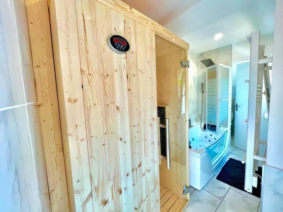 Splendide Cocon Sauna & Balneo Реймс Экстерьер фото